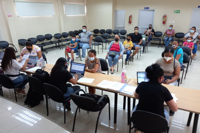 Hay poca asistencia a los centros de vacunación del Ministerio de Salud y del Municipio de Guayaquil, que han aumentado los puntos.