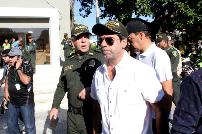 Álex Char (c), aspirante a la Presidencia de Colombia / JORGE PAYARES / EFE