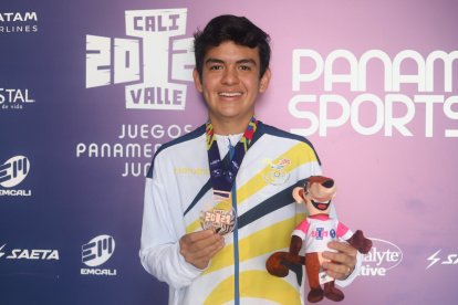 España. Neycer Robalino irá al Club Hispalis.