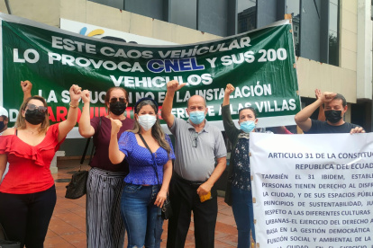 Un grupo de residentes de La Garzota rechazaron la nueva intención de colocar parquímetros.