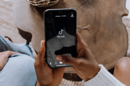 TikTok figura como la red social que más contactos de terceros utiliza para sus datos
