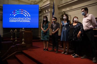 Los integrantes de la Convención trabajan a full para reformar la nueva Constitución de Chile.EFE/ Alberto Valdes