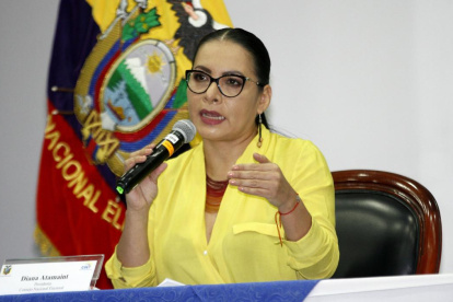 La presidenta del Consejo Nacional Electoral, Diana Atamint,