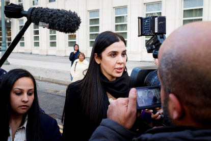 La esposa de Joaquín ""El Chapo"" Guzmán, Emma Coronel Aispuro (c), en una fotografía de archivo.