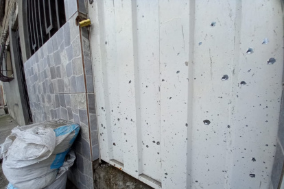 Tres viviendas fueron baleadas en bastión popular bloque dos