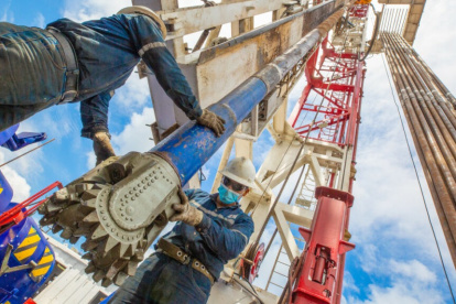 El precio del petróleo se ha incrementado en este año por diversos factores, como el conflicto entre Rusia y Ucrania.