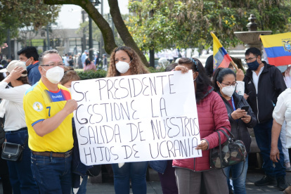 Familiares de personas que se encuentran en Ucrania exigen al gobierno ser escuchados y piden que sus familiares regresen al país