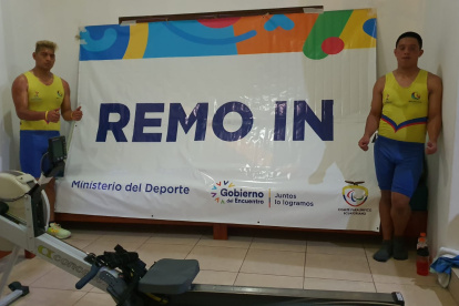 Bryan Quinquiguano (i) y Xavier Vargas fueron los mejores en la categoría MPR3-II 2.000 metros.