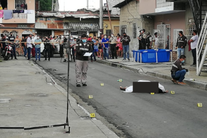 En el Guasmo norte fue asesinado César Montenegro Hidalgo. Fue el primer hecho violento del sábado