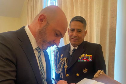 Autoridades. La firma y legalización del acuerdo.