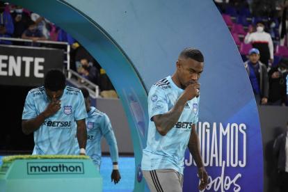 Emelec no logró sacar ventajas ante IDV en el primer tiempo.