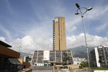 Gasto. La Prefectura de Pichincha tiene en nómina a diseñadores gráficos, periodistas, fotógrafos, pero contrata comunicación.