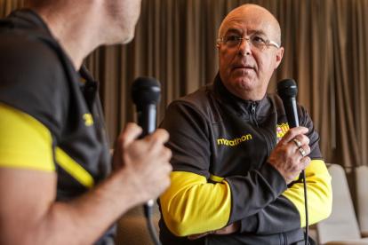 Jorge Célico, entrenador de Barcelona, está en Lima junto al conjunto amarillo.