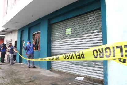 Según los vecinos de la fundación, a las 16:00 del martes vieron salir a la administradora del sitio, quien les indicó que los internos ya habían comido.