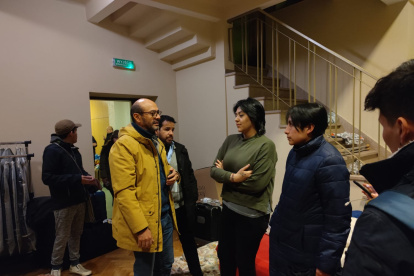 El viceministro de Movilidad Humana, Luis Vayas, visitó el refugio de Lviv, donde viven ocho ecuatorianos.