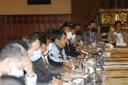 La reunión con el presidente inició pasadas las 18:00 del 2 de marzo y se extendió por más de cuatro horas.