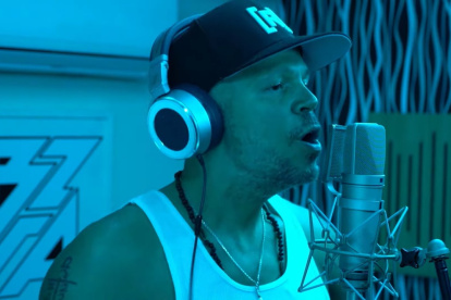 El puertorriqueño lanza dardos contra el colombiano J Balvin en su última producción.