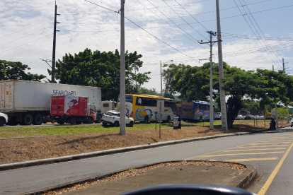 Escenario. El congestionamiento se registra a la altura de Puerto Azul.
