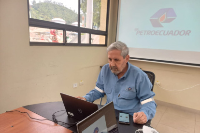 El gerente de Petroecuador, Ítalo Cedeño, compareció ante la Asamblea de manera virtual