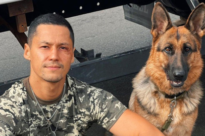 El artista se había ofrecido para luchar contra las fuerzas rusas.