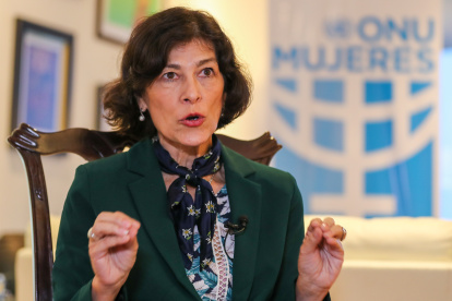 La representante de ONU Mujeres en Ecuador Ana Elena Badilla