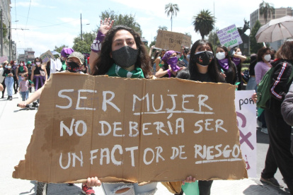 Según CEPAM cada 54 horas hay un femicidio en Ecuador.