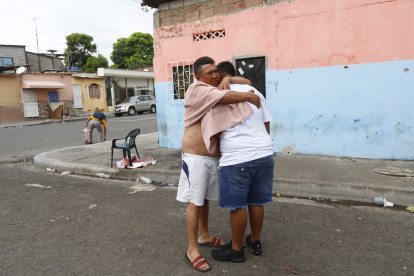 UN NIÑO DE 11 AÑOS FUE MUERTO EN UNA BALACERA  EN EL NOROESTE DE GUAYAQUIL, LA 13 Y CAPITAN NÁJERA, 07 DE ENERO DEL 2022  AMELIA ANDRADE Guayaquil-Ecuador Agencia (ag-expreso)
