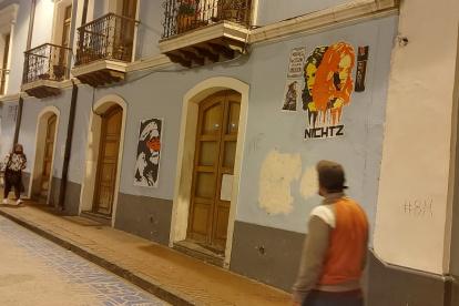 Cuentas en las redes sociales, como la de los Moradores del Barrio San Blas, se pronunciaron en contra de estas acciones.