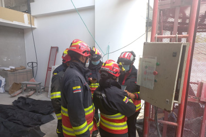 Aún no se conoce de qué altura cayeron las víctimas