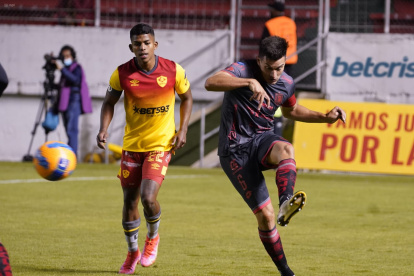 Aucas controló gran parte del encuentro, pero no contó con la puntería necesaria para abrir el marcador.