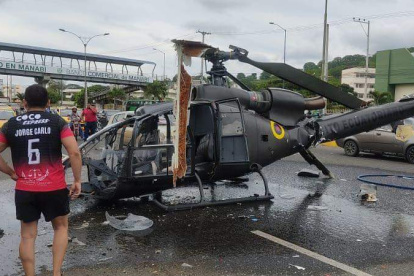 La aeronave cayó sobre la Avenida Universitaria