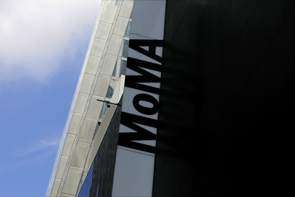 Fotografía de archivo del acrónimo del Museo de Arte Moderno de Nueva York