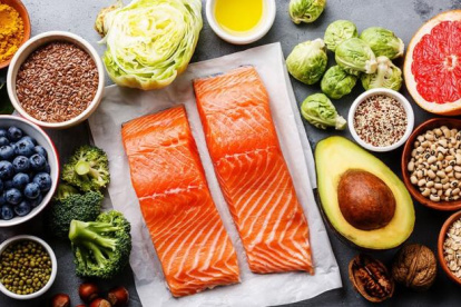 Una buena nutrición previene el colesterol y otros males.