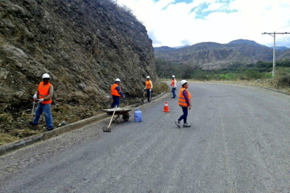 Vía. La Intervalles tiene una longitud de 42 km y un costó $ 13,7 millones.