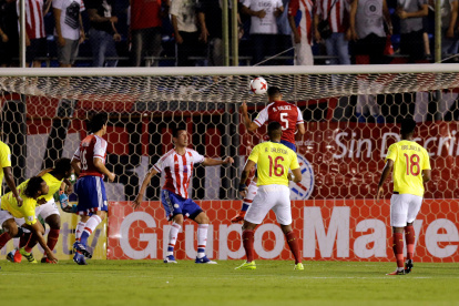El 23 de marzo de 2017 se jugó el último partido eliminatorio en Asunción entre estas selecciones. Los locales ganaron por 2-1 y complicaron la situación ecuatoriana.