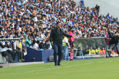 Ismael Rescalvo asegura que el equipo tiene la capacidad para sacudirse de este momento y salir adelante