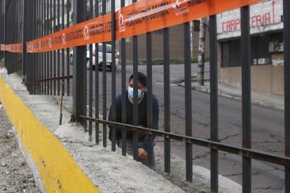 Los moradores de Carcelén Bajo usan las calles que atraviesan Mastodontes para llegar a la av. Simón Bolívar.