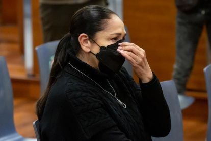 La exesposa del torero Paquirrí rechaza la acusación de haber eludido una deuda.