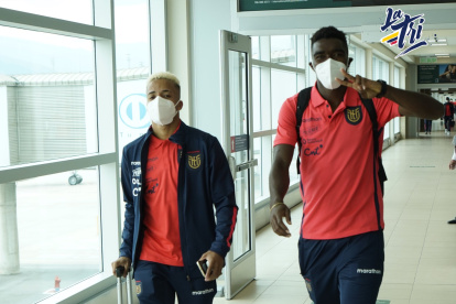 Byron Castillo y Michael Carcelén están preparados para ganar el partido contra Paraguay.