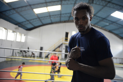 Carlos Mina vuelve a la competencia local tras casi 3 años de ausencia.