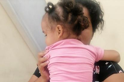 Uno de los niños que intentó vender la pareja.