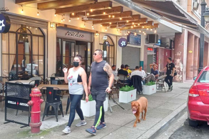 La cafetería. Está ubicada en las calles Pichincha 405 e Illingworth.