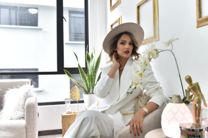 Lo suyo son los negocios, pero también el apoyo a las mujeres.