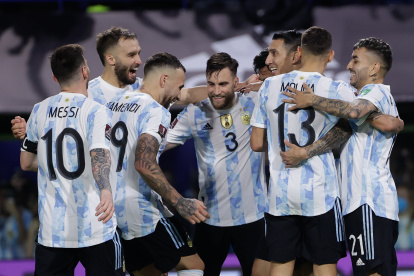 En el último partido, Argentina derrotó por 3-0 a Venezuela. De la plantilla de ese compromiso, el técnico Scaloni prevé algunas variantes. Ya están clasificados.