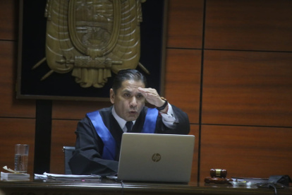 Diligencia. La instalación de la audiencia preparatoria se suspendió hasta que llegue uno de los abogados.
