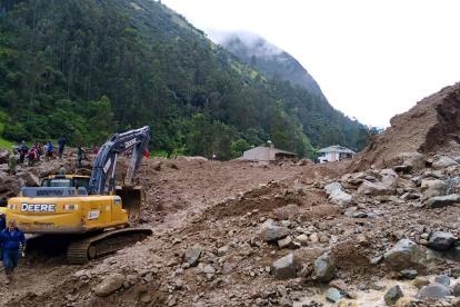Los cuerpos fueron rescatados tras una larga tarea a cargo de personal del Grupo de Operaciones de Emergentes, que duró hasta las 06:00 de este lunes 28 de marzo.