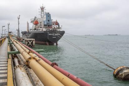 Petroecuador. Los contratos de preventa están envueltos en medio de denuncias del pago de millonarios sobornos.