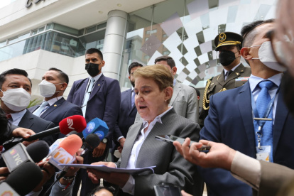 La ahora exministra presentó una demanda de inconstitucionalidad este 29 de marzo en la Corte Constitucional.