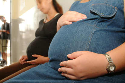 Las principales causas de este problema son la falta de educación y atención sexual y reproductiva.