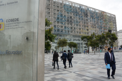 La entidad, que tiene su sede en la Plataforma Financiera en el norte de Quito, adquiere títulos para financiar a empresas.